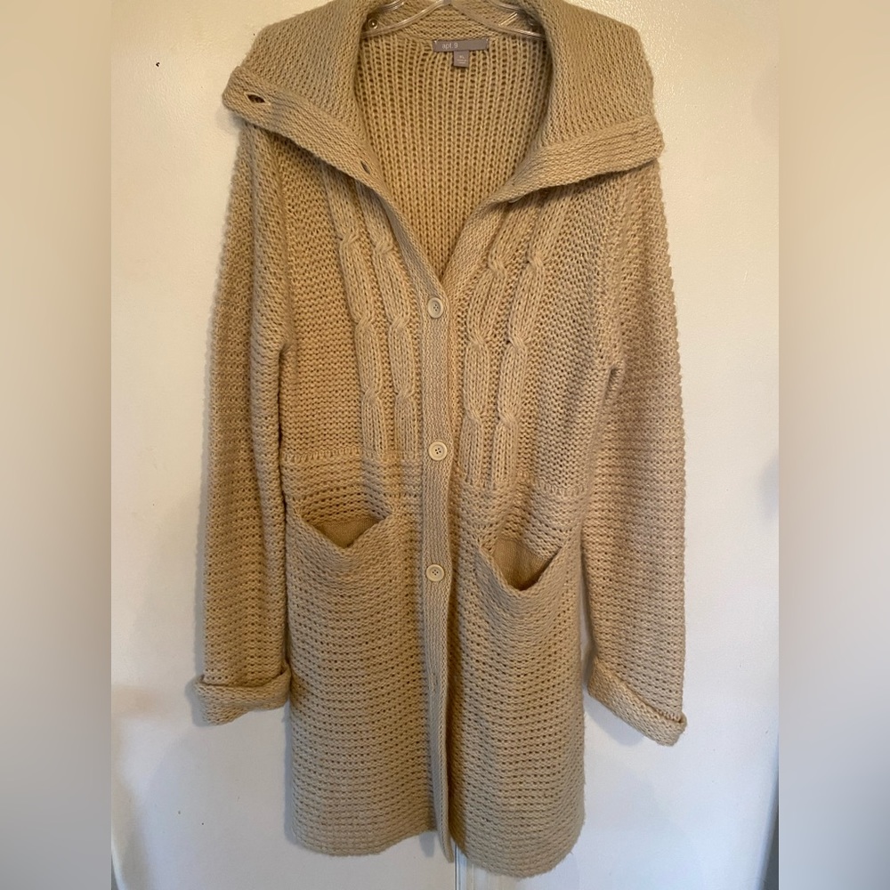 Apt 9 Women’s size XL car sweater